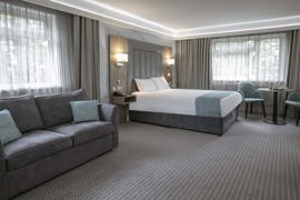 heronston-hotel-bedrooms-75-83481.jpg