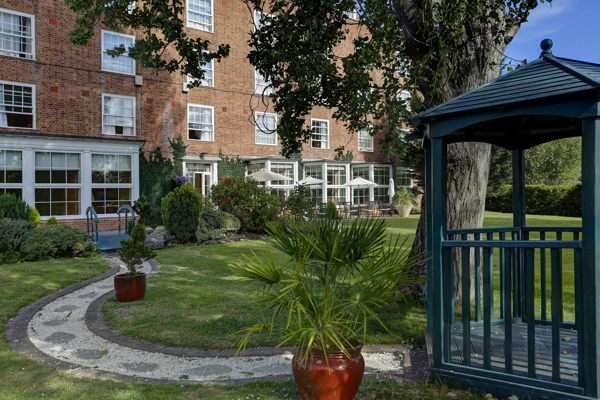 Best Western Welwyn Garden City Homestead Court Hotel