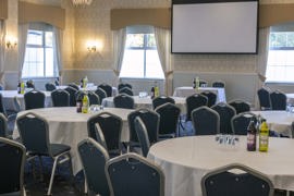 kenwick-park-hotel-meeting-space-04-83858.jpg