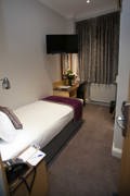 victoria-palace-bedrooms-52-83873-OP.jpg