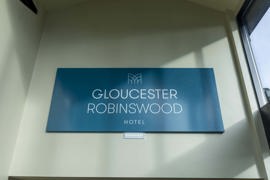 Gloucester-grounds-and-hotel-11-84296.jpg