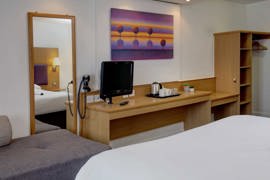 orchid-hotel-bedrooms-17-84348.jpg